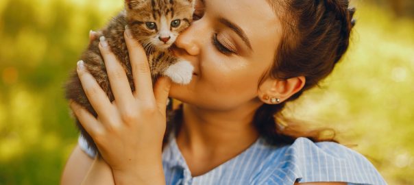 Dia das Crianças: saiba os cuidados que você precisa tomar com um pet filhote