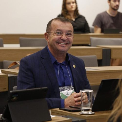 efe622cf-cbd1-4295-a3b0-b32c37d736c4